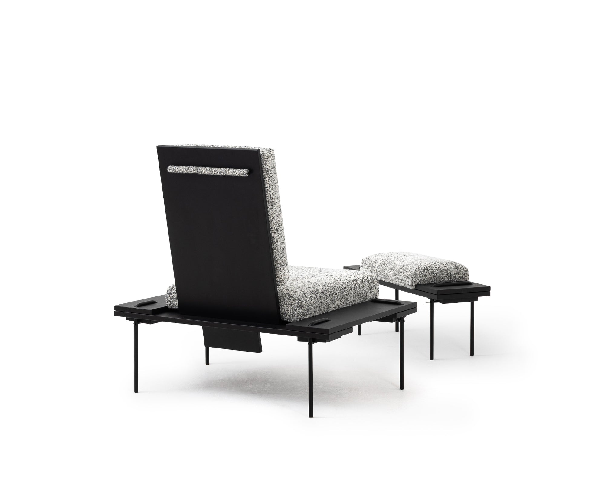 Schneidersitz Graphite mit Fußbank 02