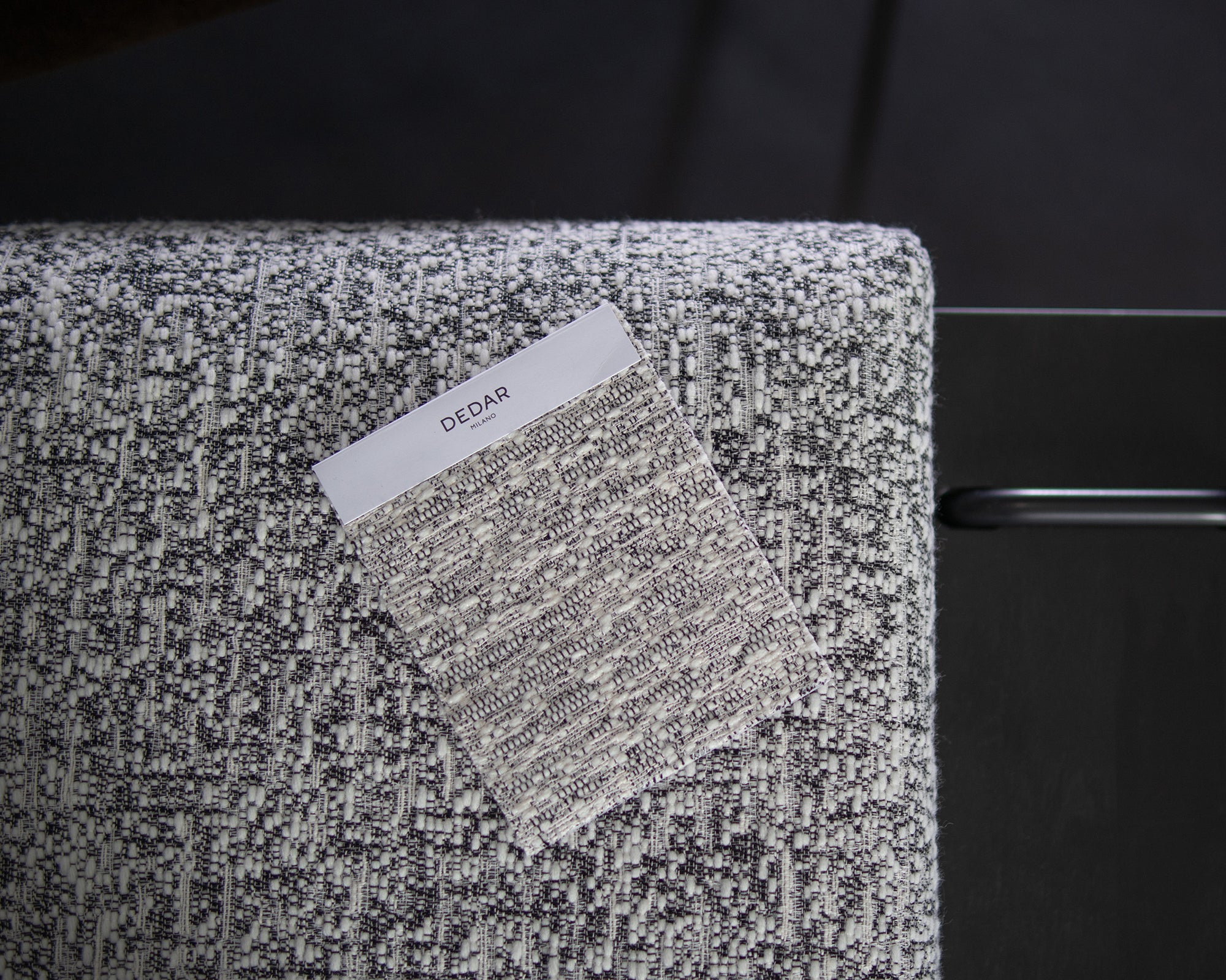Schneidersitz Graphite 02