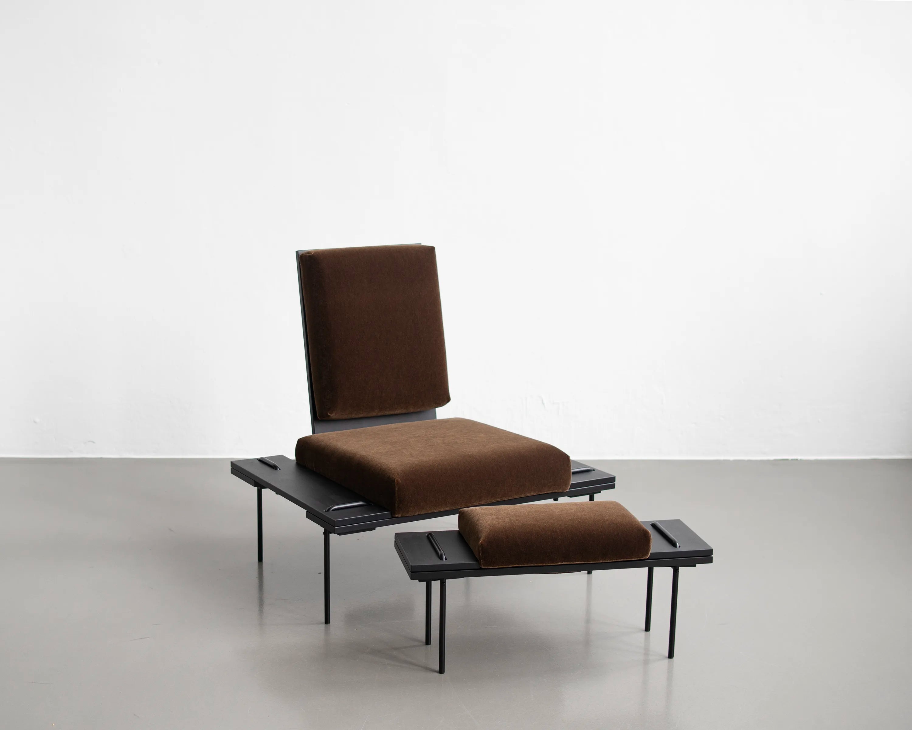 Schneidersitz Graphite