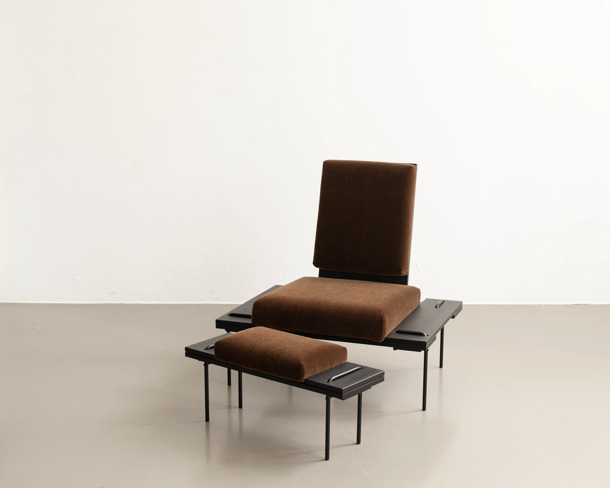 Schneidersitz Graphite